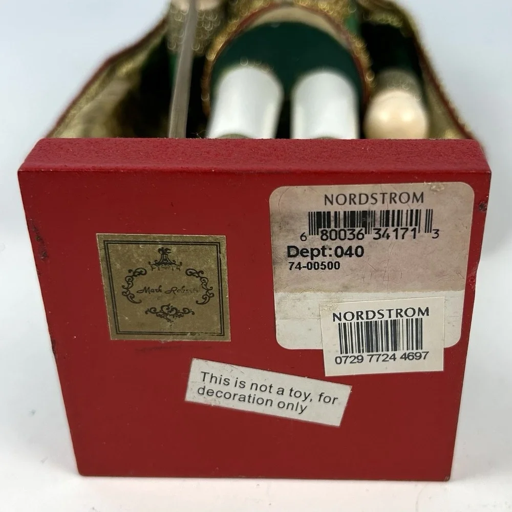 Mark Roberts King Nutcracker 15